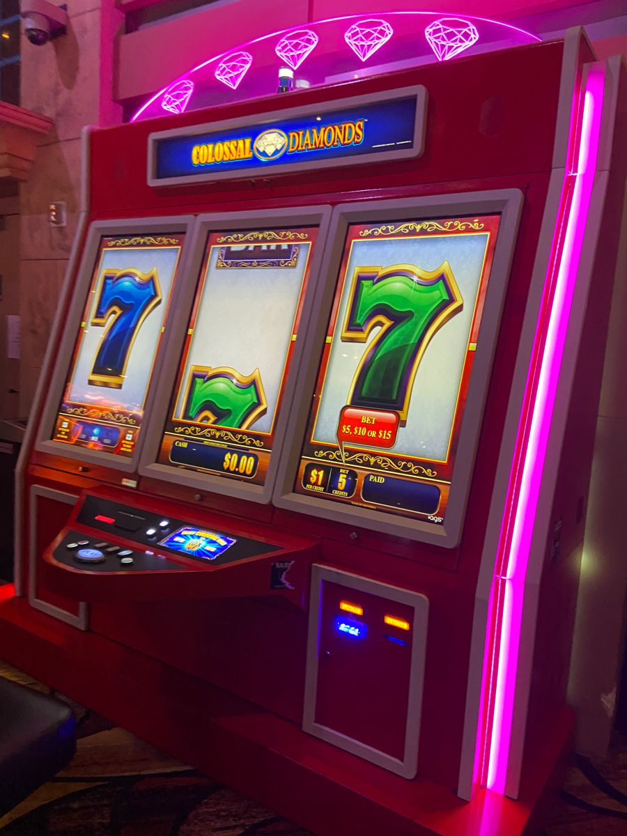 Soboba Casino Resorth کیسینو میں سلاٹ کھیلنا شروع کریں۔